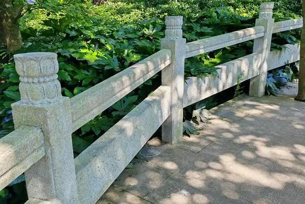 营口市大连花岗岩栏杆和青石栏杆哪个好热销款四